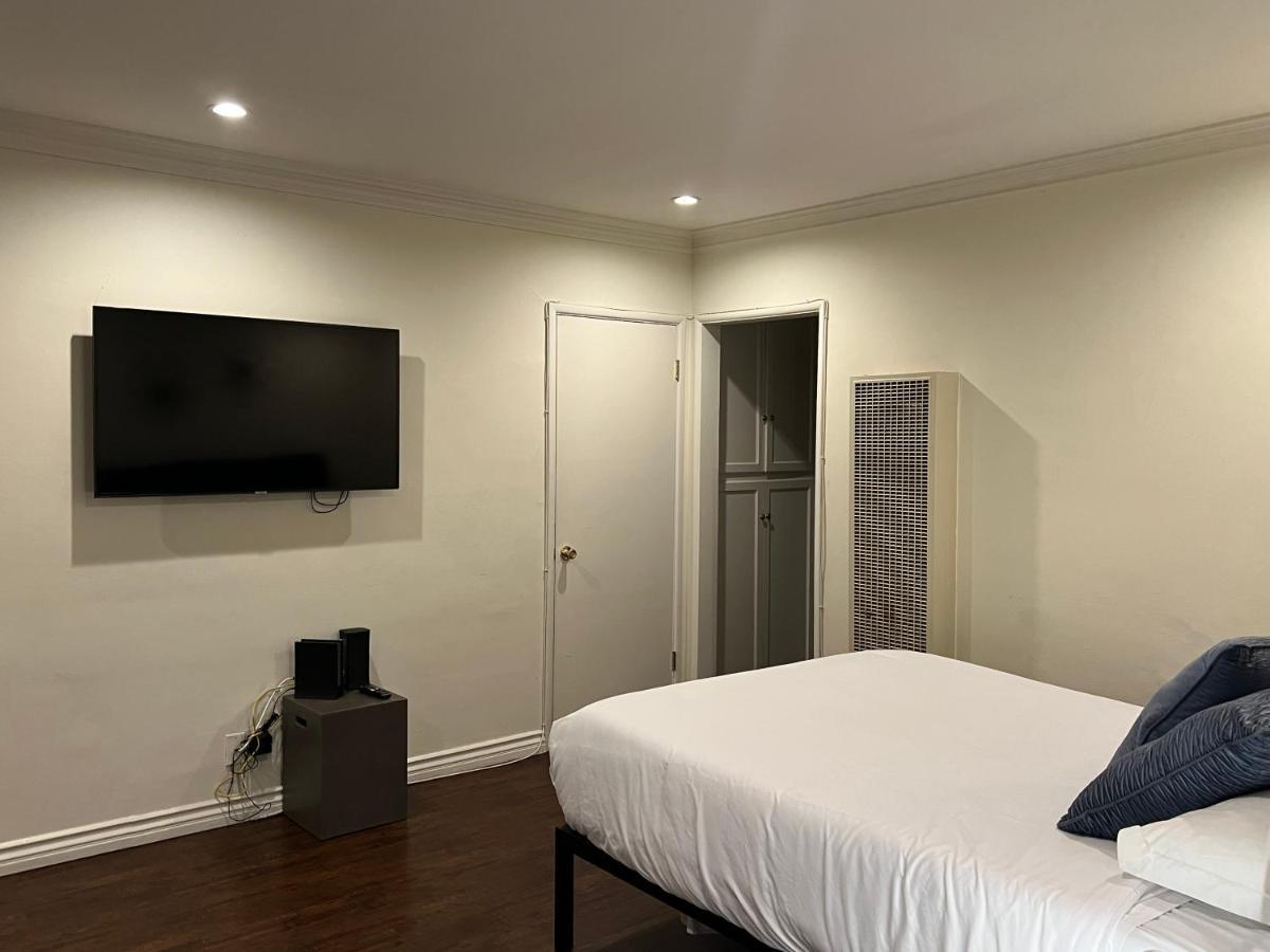 Centrally Located Ucla Condo Los Angeles Exterior photo